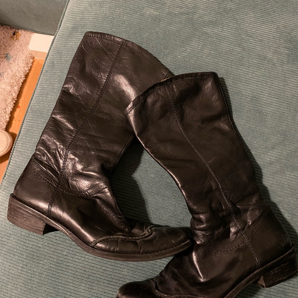 Sleek Black Biviel Leather Boots, Suze 38